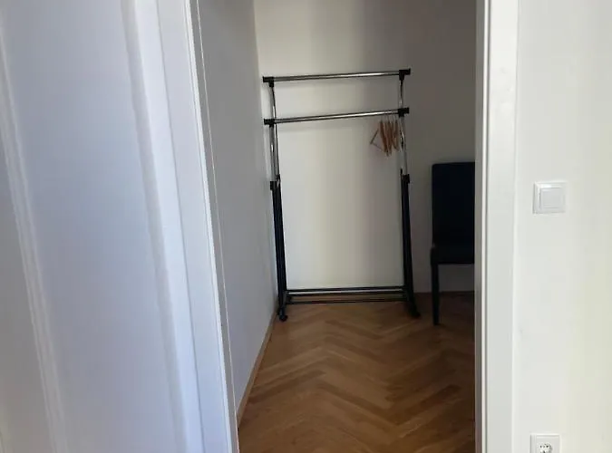 Raimond Apartamento